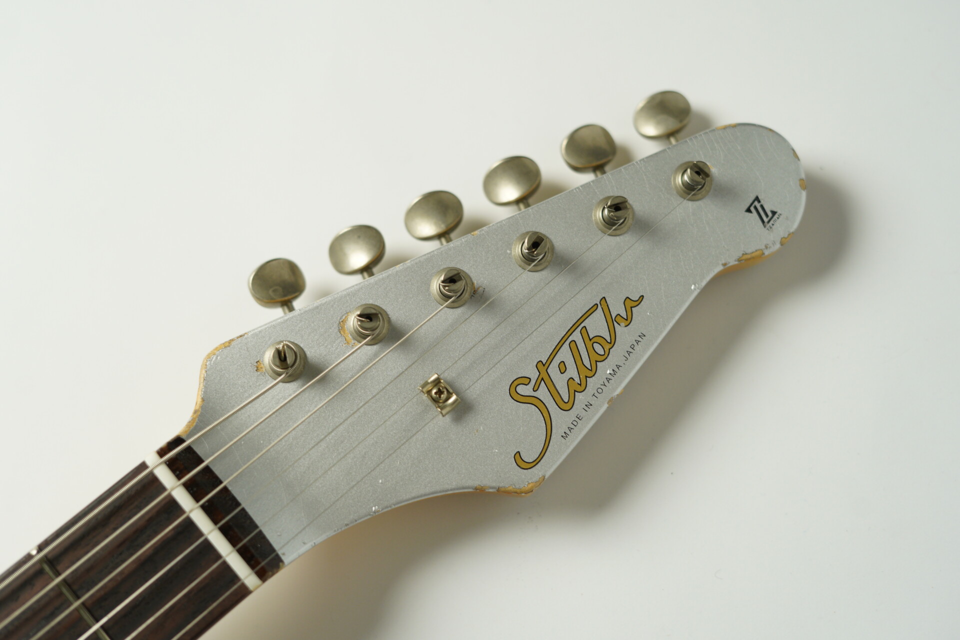 IRIS - stilblu by Blue Guitars | OFFICIAL WEBSITE