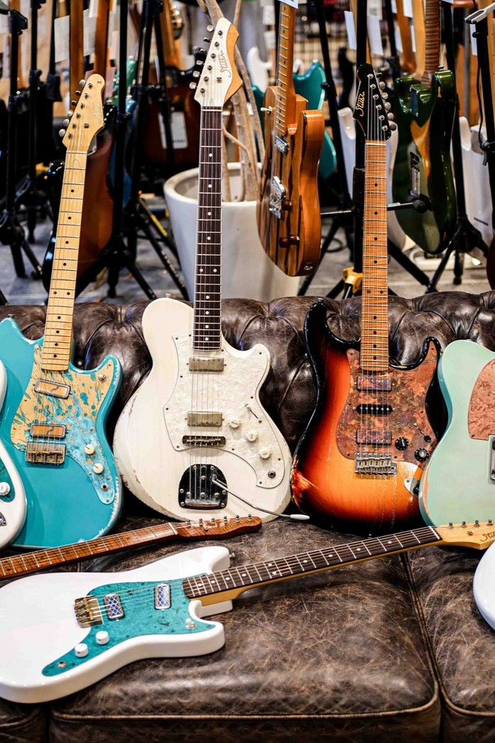 ホーム - stilblu by Blue Guitars | OFFICIAL WEBSITE